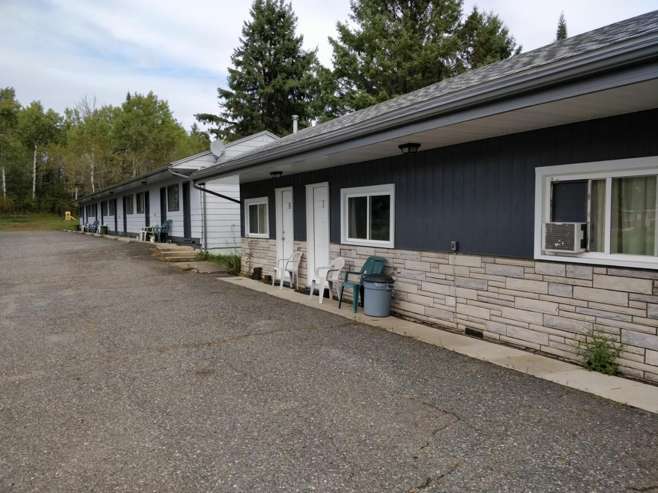 Kakabeka Falls Telstar Motel מראה חיצוני תמונה